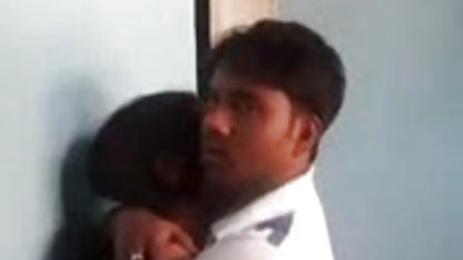 एक रोगी के साथ चश्मा fucks एक सुंदर डॉक्टर में सफेद मोज़ा पर एक कुर्सी में एक क्लिनिक सेक्सी बीपी एचडी पिक्चर