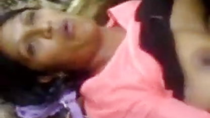 दो मालकिन बैठे सेक्सी फिल्म हिंदी में वीडियो में crotch पर के चेहरा के एक गुलाम