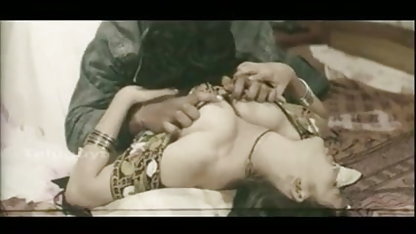 पत्नी के 30 साल चूसना एक सदस्य के करीना कपूर की सेक्सी वीडियो फिल्म उसके पति और छूत अपने पैर