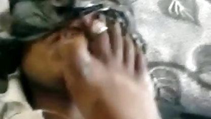 मैडम बिस्तर में झूठ बोल रही है सेक्स वीडियो फिल्म दिखाएं आधा नग्न सेक्स फोटो