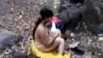 आदमी चुंबन पैर के सेक्सी काले बाल वाली और fucks उसके पर सोफे भोजपुरी मूवी सेक्सी सेक्स pics
