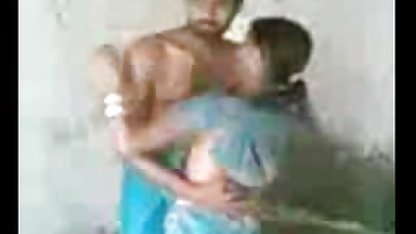 रिसॉर्ट तट पर धूप सेंकने है टॉपलेस सेक्स सेक्सी फिल्म वीडियो कॉम तस्वीरें