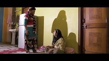 काले बालों वाली सेक्सी हिंदी फिल्म वीडियो में माँ Pampers के एक फुटबुत बॉस पर के स्वागत