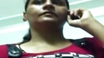 Busty छात्र छूत एक लड़की के साथ एक dildo सेक्स करता हुआ फिल्म पर कास्टिंग
