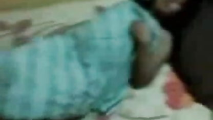 महिलाओं के एक सेक्स तस्वीर के विभिंन poses में अपने सेक्सी मूवी वीडियो क्लिक दिखाएं