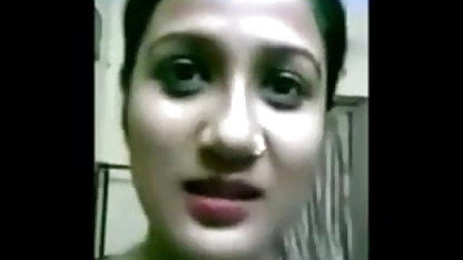 मालकिन में एक ड्रेसिंग गाउन खड़ा सेक्सी वीडियो अंग्रेजी मूवी है के पास के बिस्तर के एक सेक्स फोटो