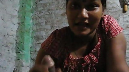बछड़ा में शारीरिक होजरी में से पता चलता इंग्लिश सेक्सी वीडियो ब्लू पिक्चर है बड़े स्तन और मुंडा चूत